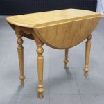 973 7411 DROP-LEAF TABLE